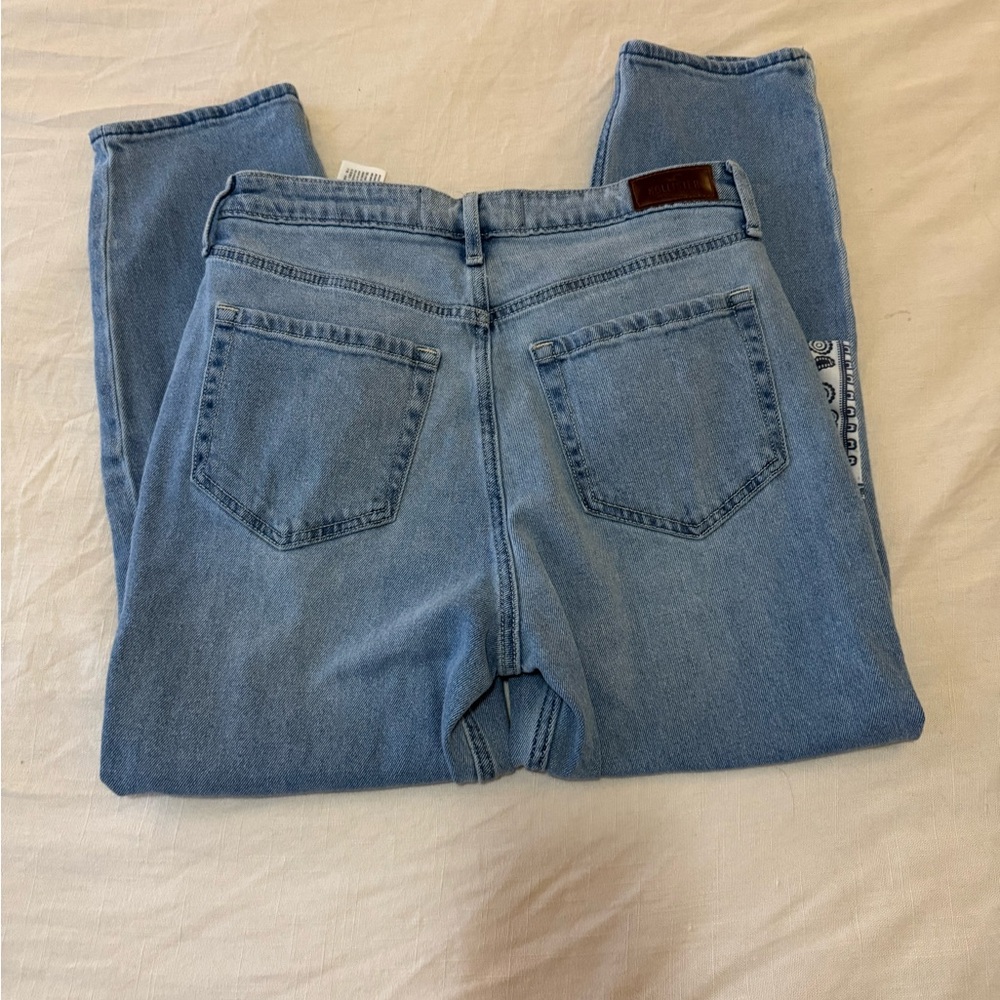 Patchy Jeans - Picture 5 of 5